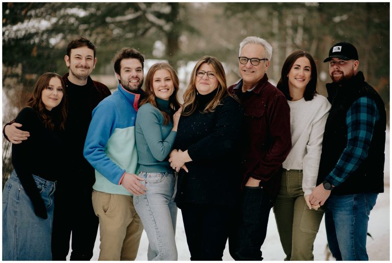 Winter Time “Life At Home” Family Photo Session | Perth, ON